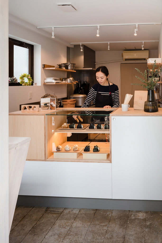 テイクアウト 店舗デザイン行列・ インパクト テイクアウト 店舗デザイン – 店舗デザイン・企画・設計ならエムアンドアソシエイツM&Associates