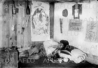 アヘン窟の男―シャーロック・ホームズくらしっくみすてりーAmazon.com.br