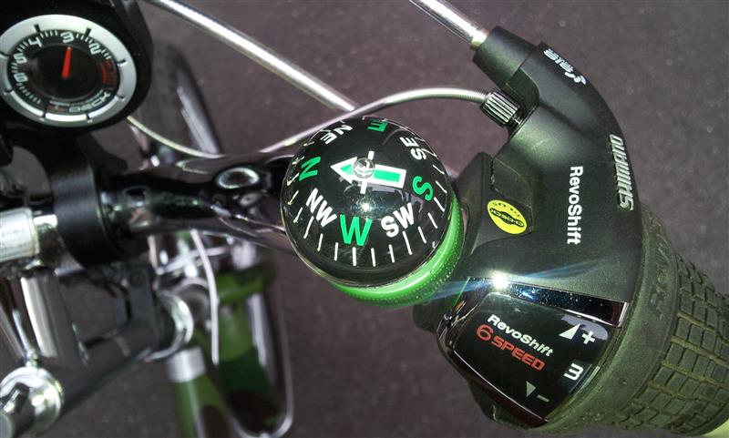 方位磁石は100均セリアやキャンドゥ・ダイソーで売ってる？売り場も解説100均好きのずんだもん