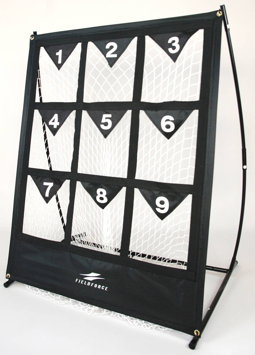 イベント情報です鳥取市を中心に活動しているTarget Field ターゲット フィールド による、幅広い年代、親子などで楽しめるジャズコンサートです。是非お気軽にお越しください♪開催日：2025年8月24日 日時間：開場13：30 開演14：00 場所：鳥取市国府町