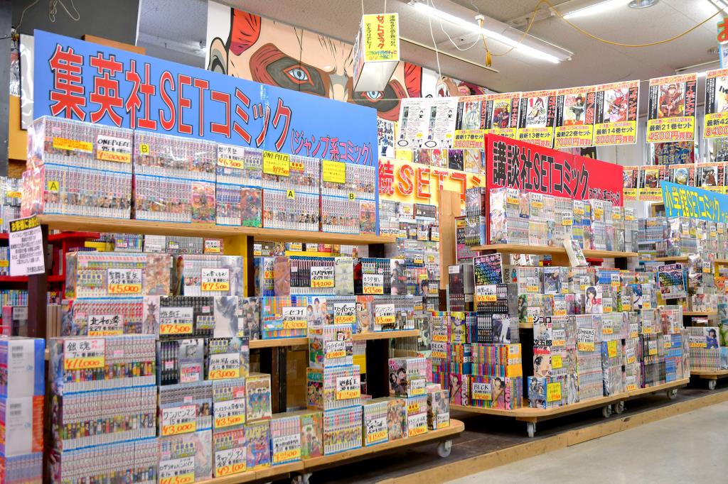 本日から3日間、万代書店長野店様になります🛺 暑いですので、水分補給忘れずに🍧 のんびりお待ちしております🍓かいクレーキークレーキーjpクレープcrepeスイーツグルメ移動販売キッチンカー生クリーム紅茶オープン東京グルメ長野グルメ