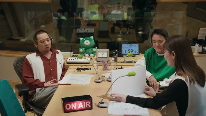 ｸﾘｽﾀ ラジオブース 3D - 炉端屋 - BOOTH