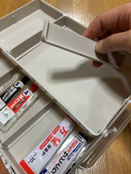 仕切り板の取り外しが自由！だからいろいろなグッズの収納に ダイソー 定番の「セクションケース」 - レタスクラブ