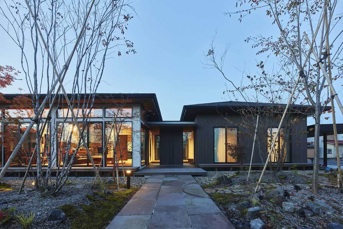 広い土地に立つ和風豪邸の平屋 施工例まとめ宇都宮で平屋暮らし