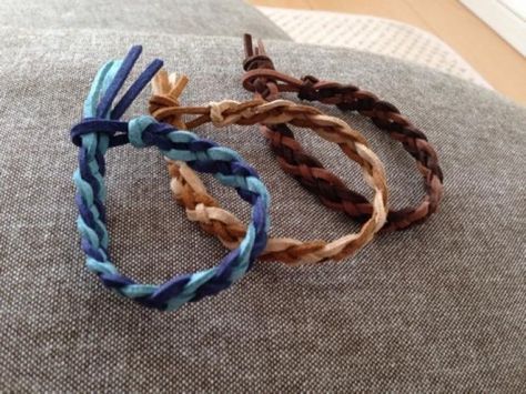 ダイソー 合成皮革 フェイクレザー 紐 ハンドメイド まとめ売りの通販 by yuriharu's shopラクマ