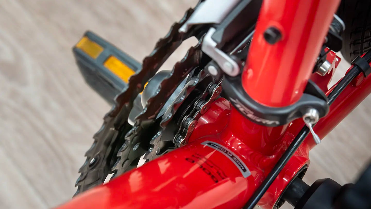 自転車チェーンたるみ調整 チェーン張り調整 チェーン外れそう - YouTube