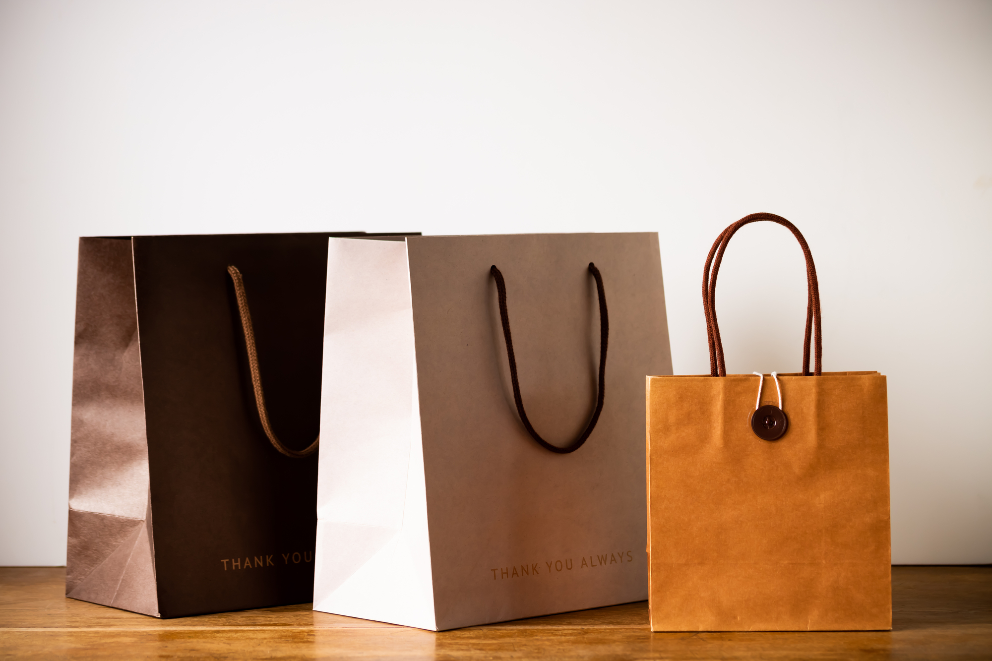 Tiffany 空箱2個 紙袋1枚 ケース1個 ブランドの紙袋が実は