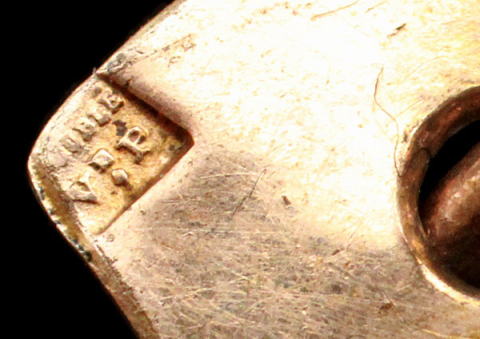 簡単＆正確な金製品の見分け方とは？金メッキ・金張りとの違いも解説ブランド品の買取ならエコリング