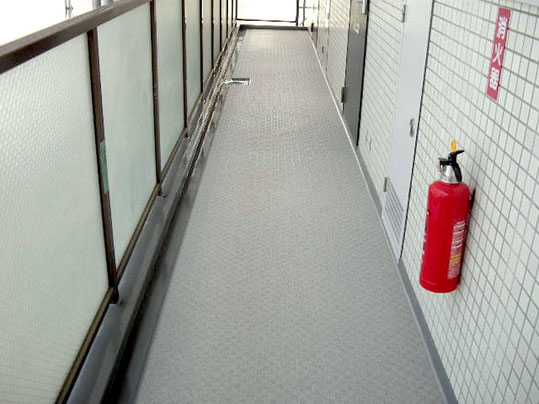 長尺シート取替工事神戸・明石周辺でリフォームするならヤマヒ株式会社水回りリフォーム 地域密着 自社施工