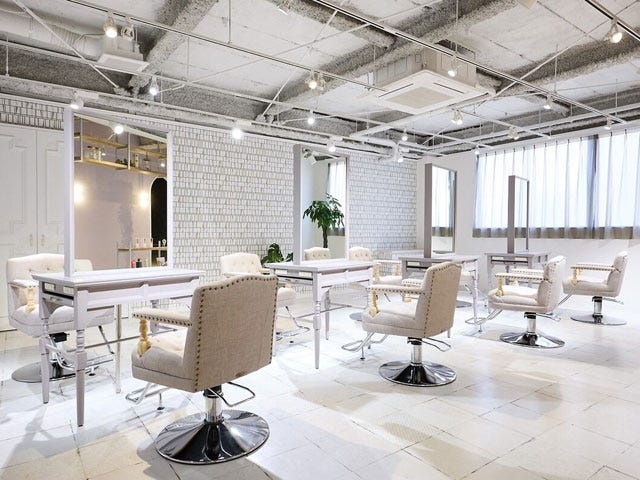 北千住店革命ネイルサロンのはあとねいる