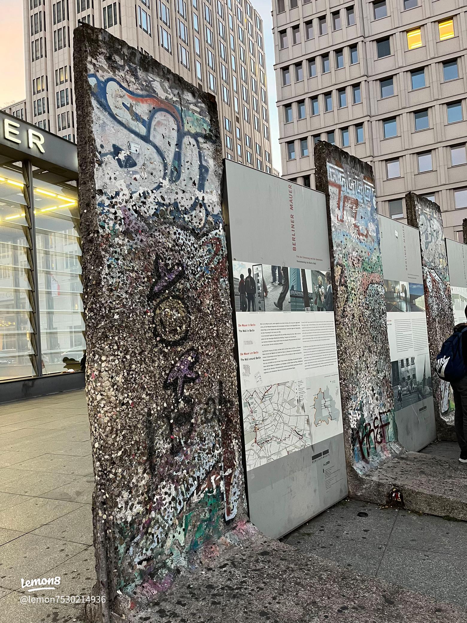 シアトルで最も不潔なスポット「ガムが埋めつくす壁」が掃除された！？TABIZINE～人生に旅心を～