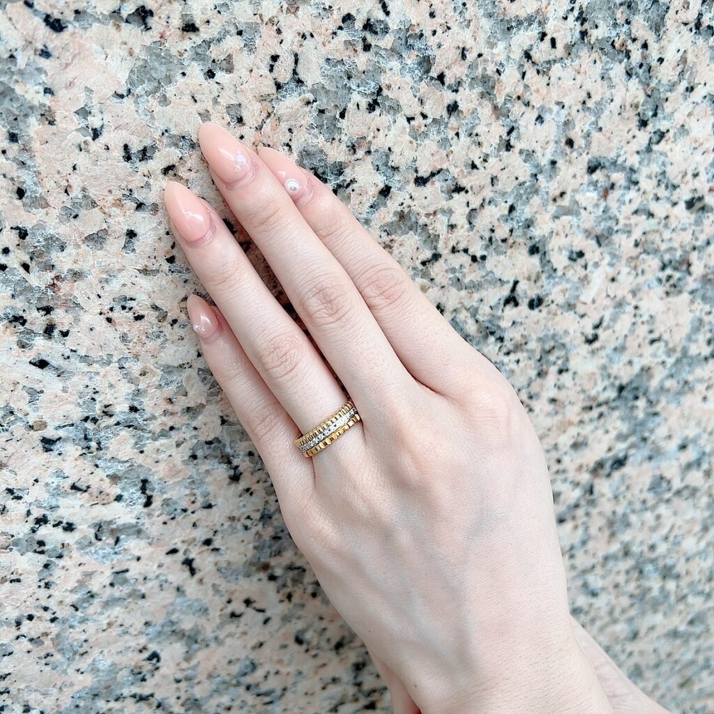 元々婚約指輪はブシュロンがいいと思っていたので、HPで気になる商品を2点 ブシュロン BOUCHERON の婚約指輪の口コミ・評判Ringraph リングラフ