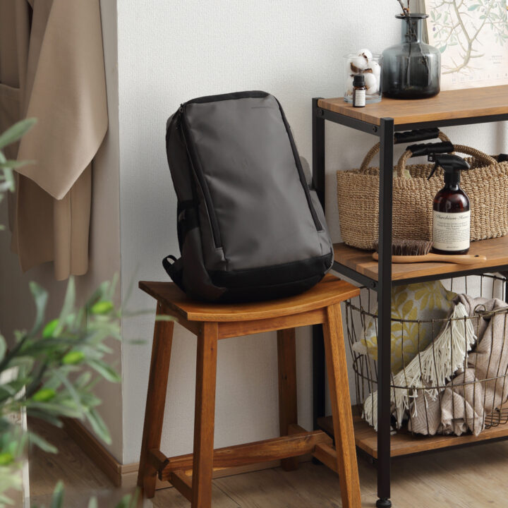 どこに置いてる？ 帰宅後のバッグ置き場は、動線が命！ - 片づけ収納ドットコム