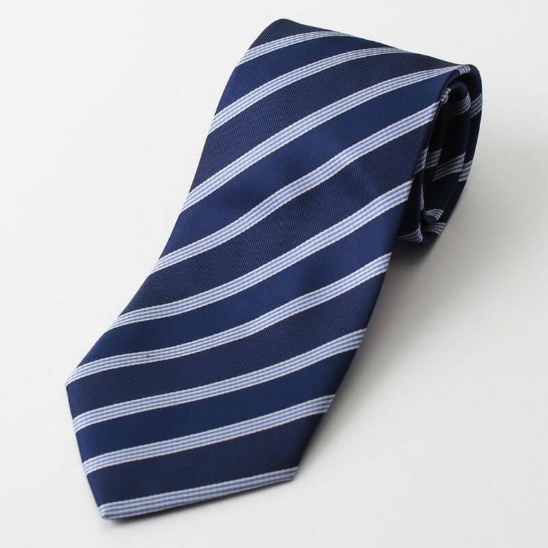 履歴書の証明写真、適切な服装は？スーツ以外・私服はあり？マイナビ転職