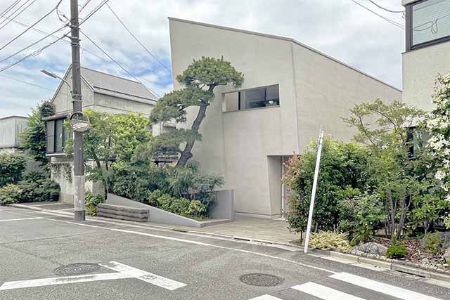 SUUMO「超豪邸 邸宅 庭園 広い 売家」で探す新築一戸建て、中古一戸建て、土地、中古マンション新着物件多数