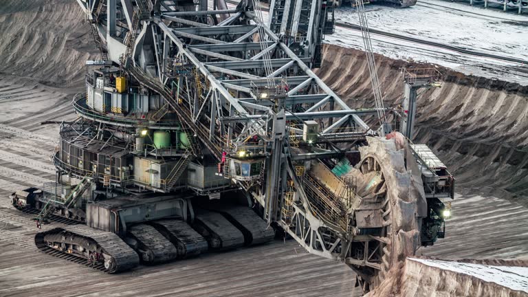 バケットホイールエクスカベーターは世界最大の自走式重機！迫力と能力を解説！ - Leisurego レジャーゴー