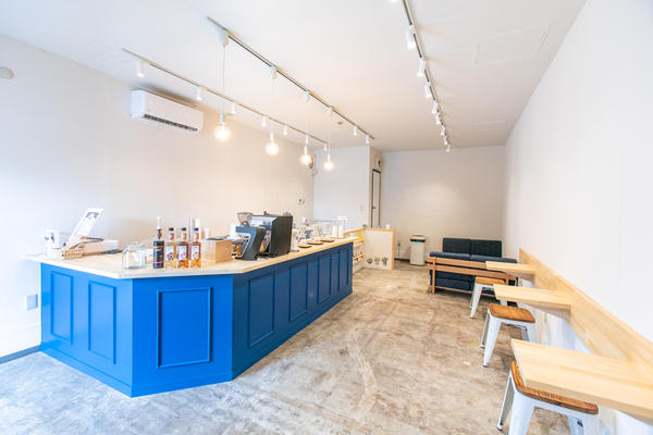 テイクアウト 小さい」イメージのデザイン事例 店舗デザイン.COM