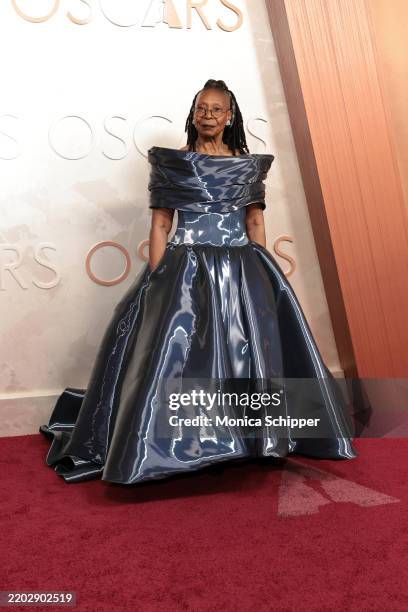 307 レスラー ゴールドバーグ 写真 Stock Photos, High-Res Pictures, and Images - GettyImages