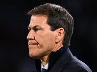 ロナウドが「サッカーについて何も知らない」と批判した老教師は誰ですか