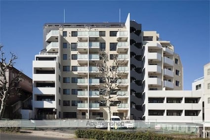 泉岳寺 大先輩、大変身。 502号室東京都 港区 デザイナーズ・リノベーションの賃貸物件探しはR-STORE