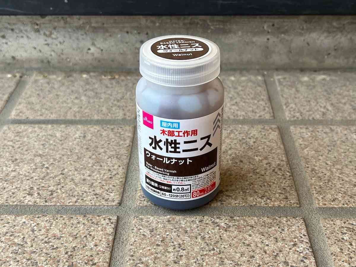 屋外用ニスは100均のものでも使える？ダイソーやセリアでは買える？耐水塗料や油性ニスなどおすすめ商品も調査100均ショップ.jp