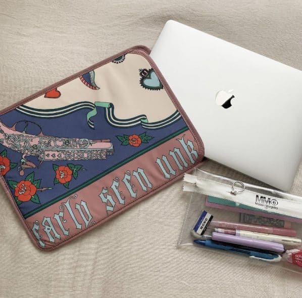 パソコンを可愛くする方法とステッカーデザイン