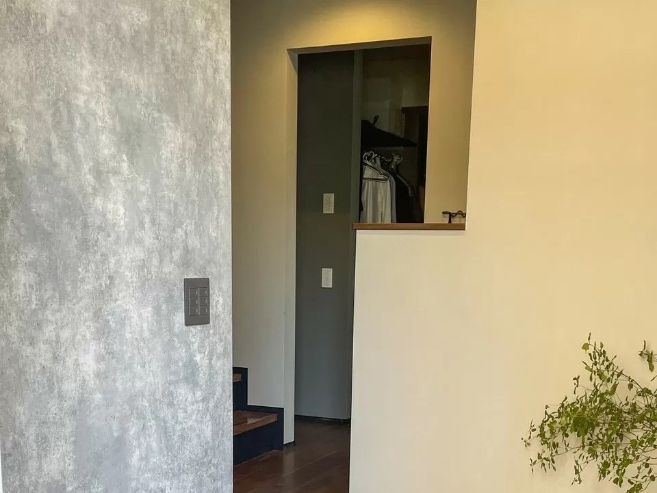 新築ニッチの後悔とは│リモコンやスイッチ用のニッチはダサい？避ける対策を実例付きで解説 - 「優美」な暮らしを叶える注文住宅・設計事務所ならスムトコ