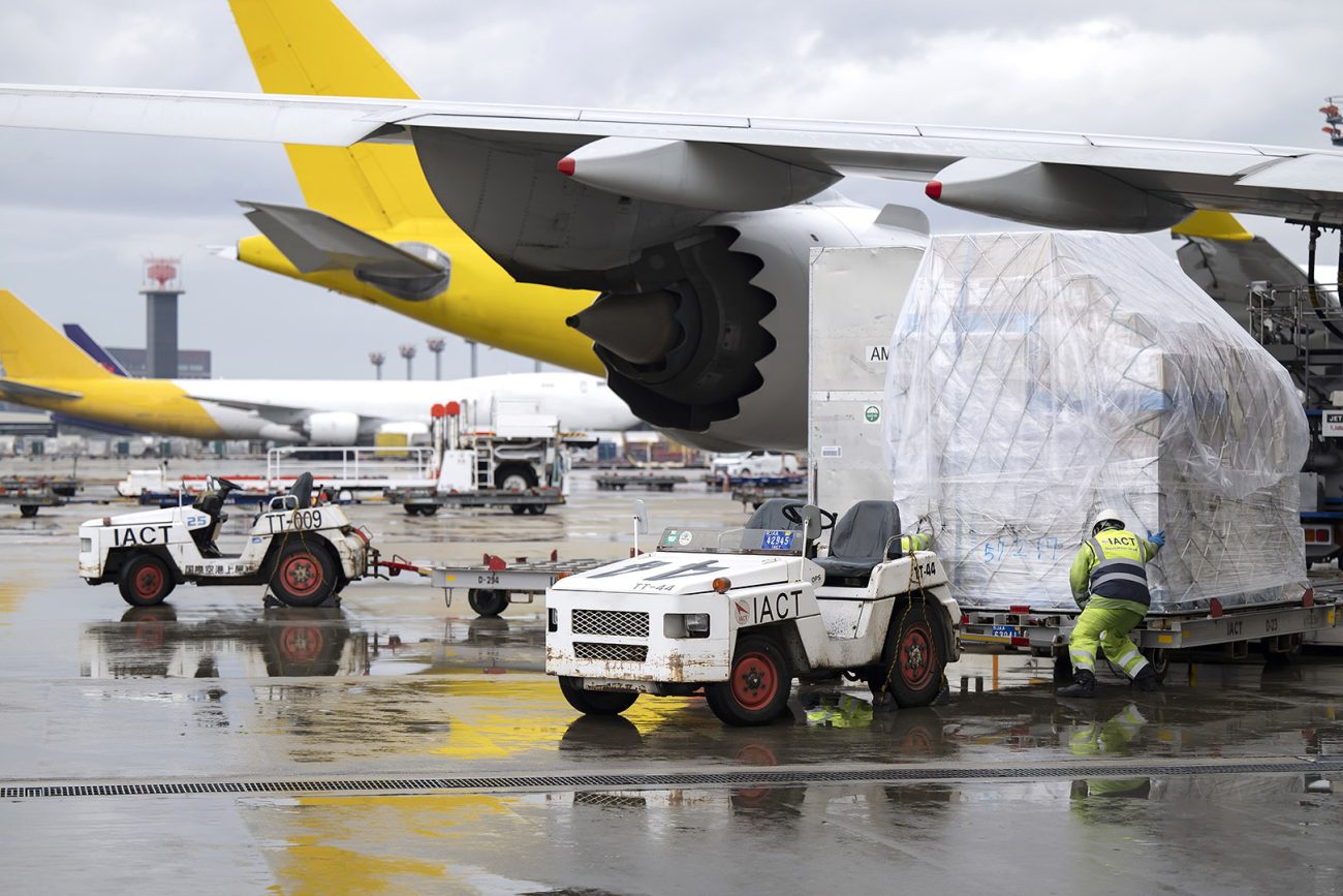 ヤマトの貨物機」の全容ついに公開！ 尾翼に「クロネコ」、意外と広い機内 でもなぜ飛行機？2023年11月20日- エキサイトニュース