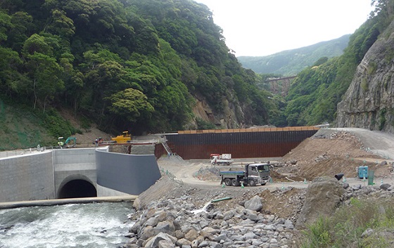 二重締切 構造物改築工合鐵産業株式会社 合同製鐵グループ タイロッドで未来をつなぐ 鉄のプロフェッショナル