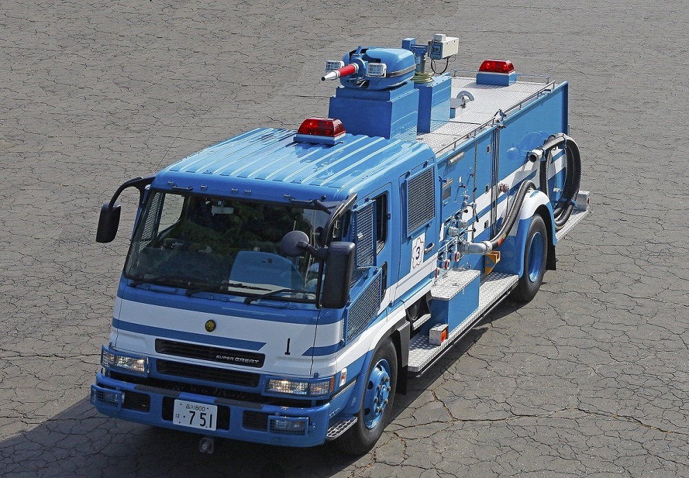 機動隊の特殊車両は装甲車だけじゃないぞっ！武骨なフォルムの特型警備車だけじゃなく、レスキュー車や資材搬送車、トイレカーにも萌えろ！ -シグナリーファン＠セキュリティ