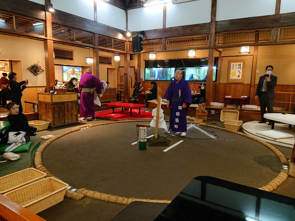 東京、土俵付きレストラン4選