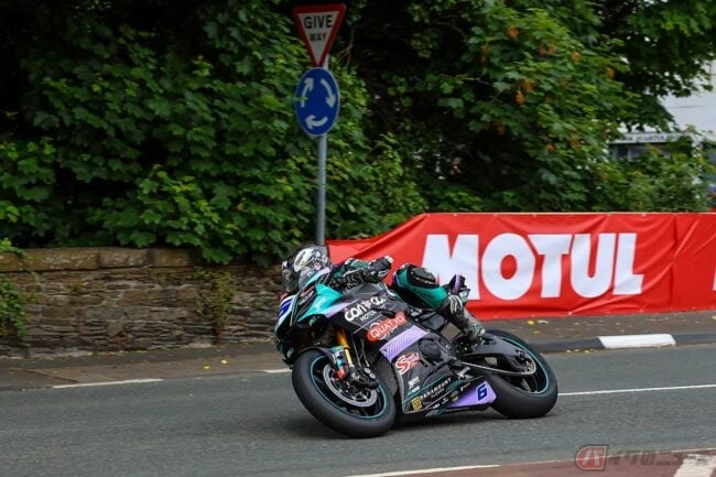 マン島TT速報 マイケル・ダンロップがマン島TT最多勝利数記録に並んだ！│WEBヤングマシン新車バイクニュース