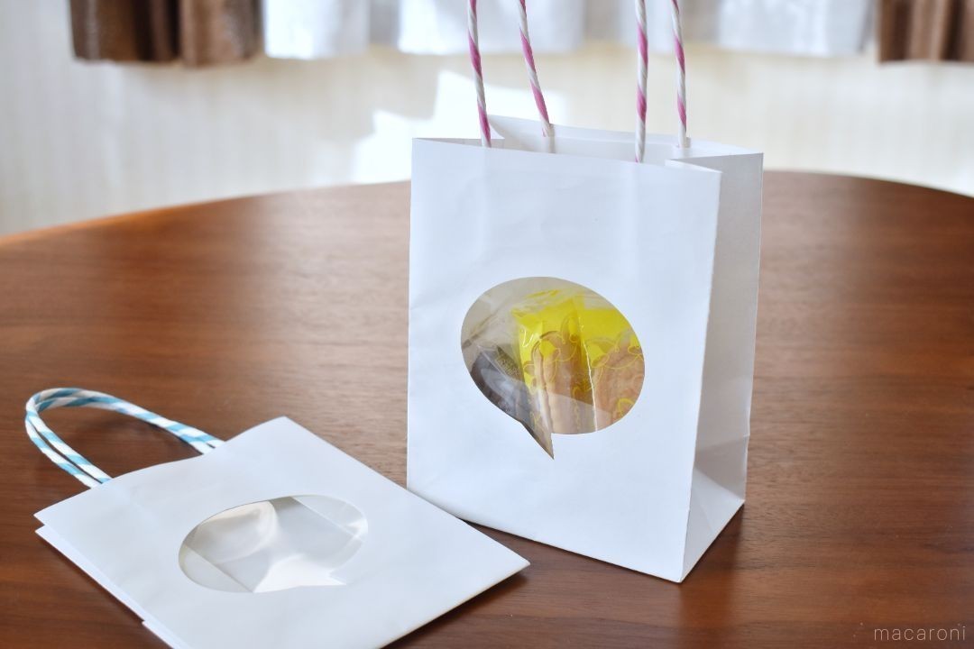 18枚入りで100円！ ダイソーの紙袋を花の器に変身させましょう♪ プチプラdeフラワーアレンジ 連載毎日が発見ネット