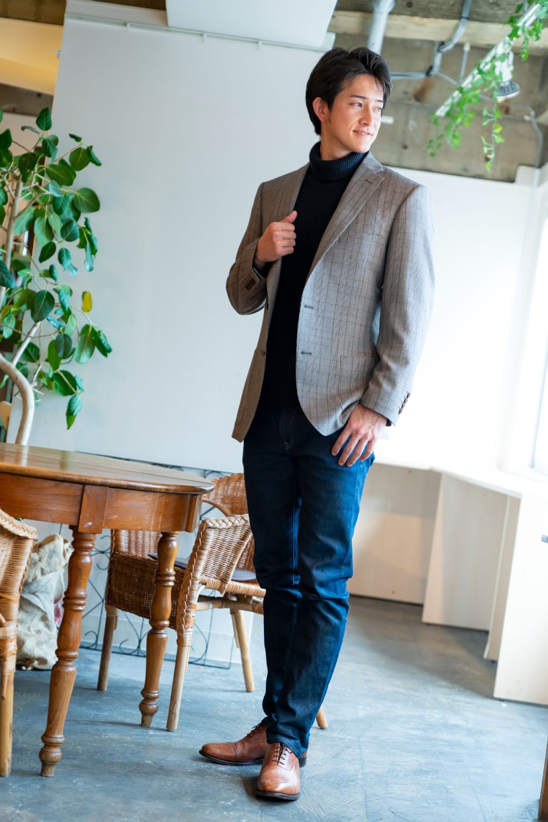 40代メンズ必見！ビジネスシーンで輝くジャケット選びのコツとカラー別コーディネートをご紹介 - AUENオーエン旧DCOLLECTION-30代・40代・50代からのメンズファッション通販 AUEN