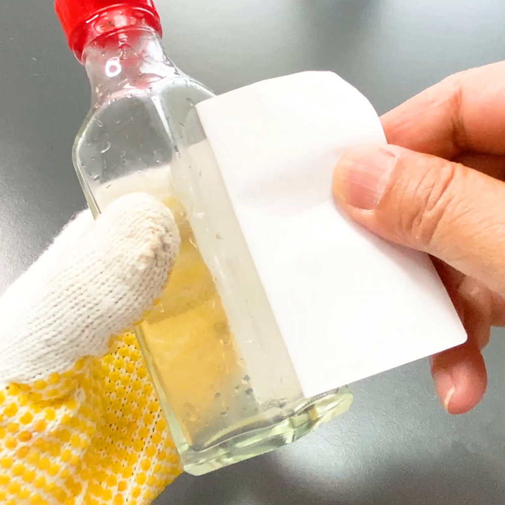 掃除の裏ワザ 剥がせない「シール」をきれいに取る方法を試してみた！中性洗剤や除光液でペロッ！『あたらしい日日』こんな時代のニューノーマルな暮らし方。食と農、生活情報をお届けします