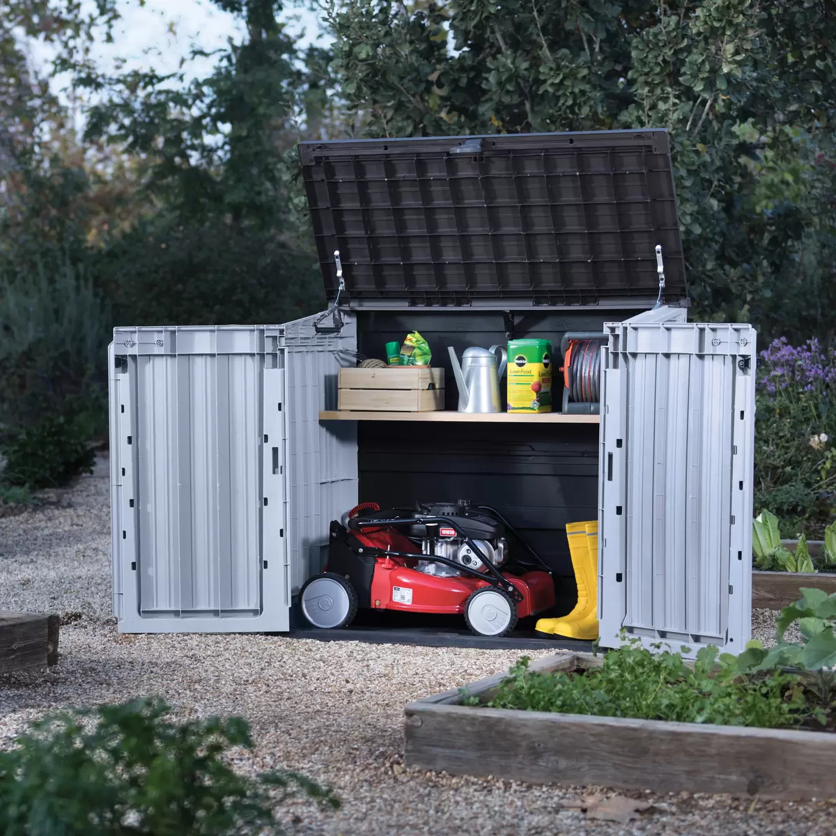 4万回再生:COSTCOで買った組み立て式小屋を建てる 誰でも簡単に建てれます!! 組み立て編 - YouTube