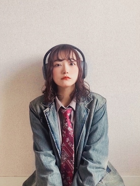 笑顔で電話対応中のビジネススーツ姿の大人の男性一人 の画像素材 31207691写真素材ならイメージナビ