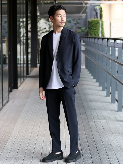 メンズ 秋のオフィスカジュアルコーデ！定番の着こなし方とおすすめアイテムをご紹介コラム AOKI公式通販