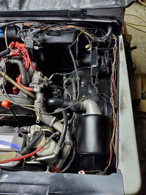 バッテリープラス線の車内引き込み スズキ ジムニーシエラ・JB74 by りょ→ちん@JB74 - みんカラ