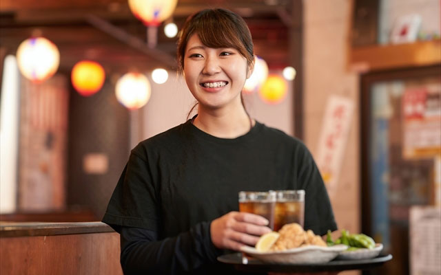 おでん屋たけし 新横浜店のアルバイト・パート求人情報横浜市港北区・飲食店スタッフ 髪色自由株式会社ホットランドホールディングス