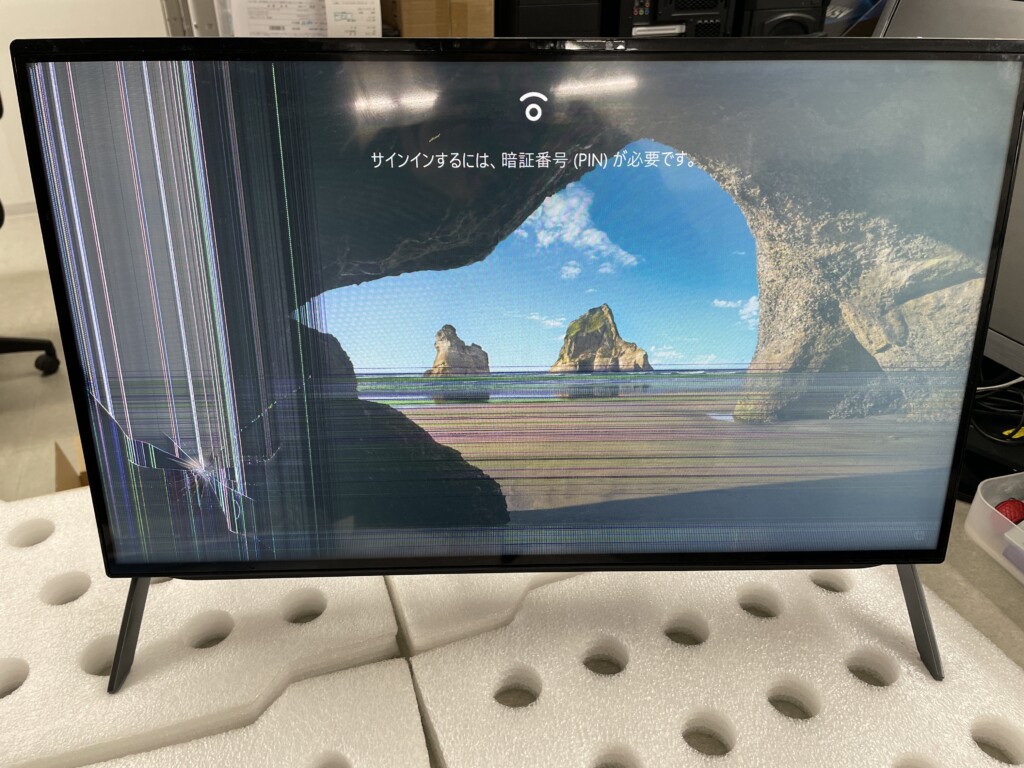東芝 REGZA D731 T7DBの液晶割れ 画面故障の修理液晶修理センタ