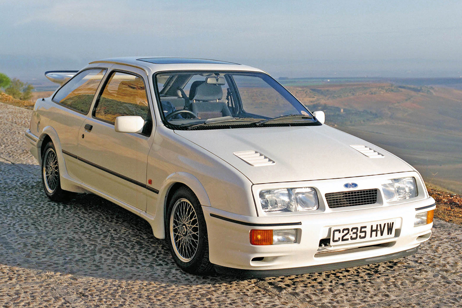 フォード シエラ - シエラRSコスワーススペックシート via マイガレージ