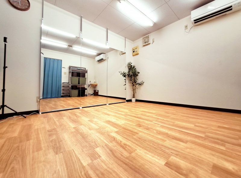 TSUTAYA兵庫町店 プロモーションや物販に最適な店舗入口近くのレンタルスペース - ショップカウンタ