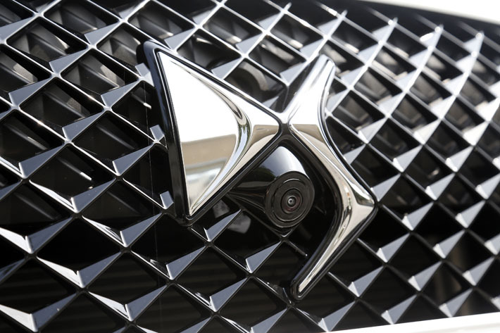 外車 輸入車 の有名メーカーのエンブレム一覧外車・輸入車の買取専門 外車バトン