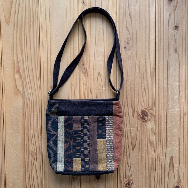 コーチ パッチワークのショルダーバッグ 即発送 COACHコーチ ショルダーバッグ パッチワーク シグネチャー ピンク