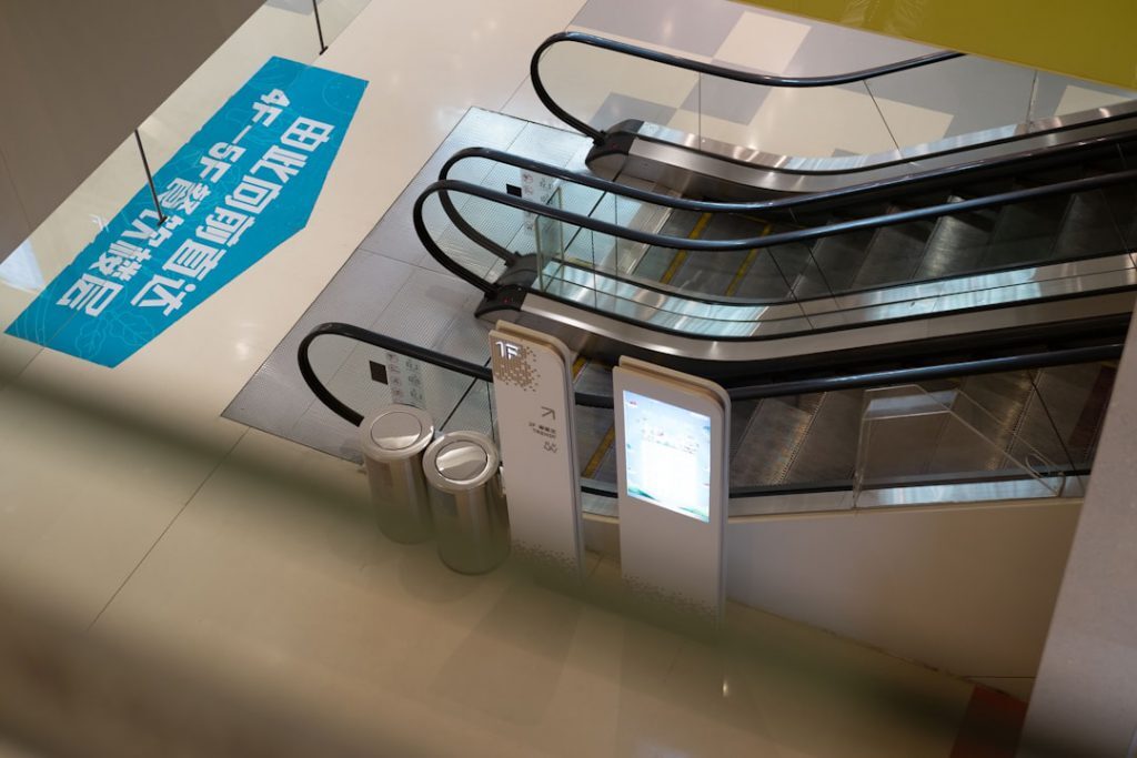 鎌倉駅周辺 公共の喫煙所はゼロ 市、補助金で協力募るも鎌倉タウンニュース