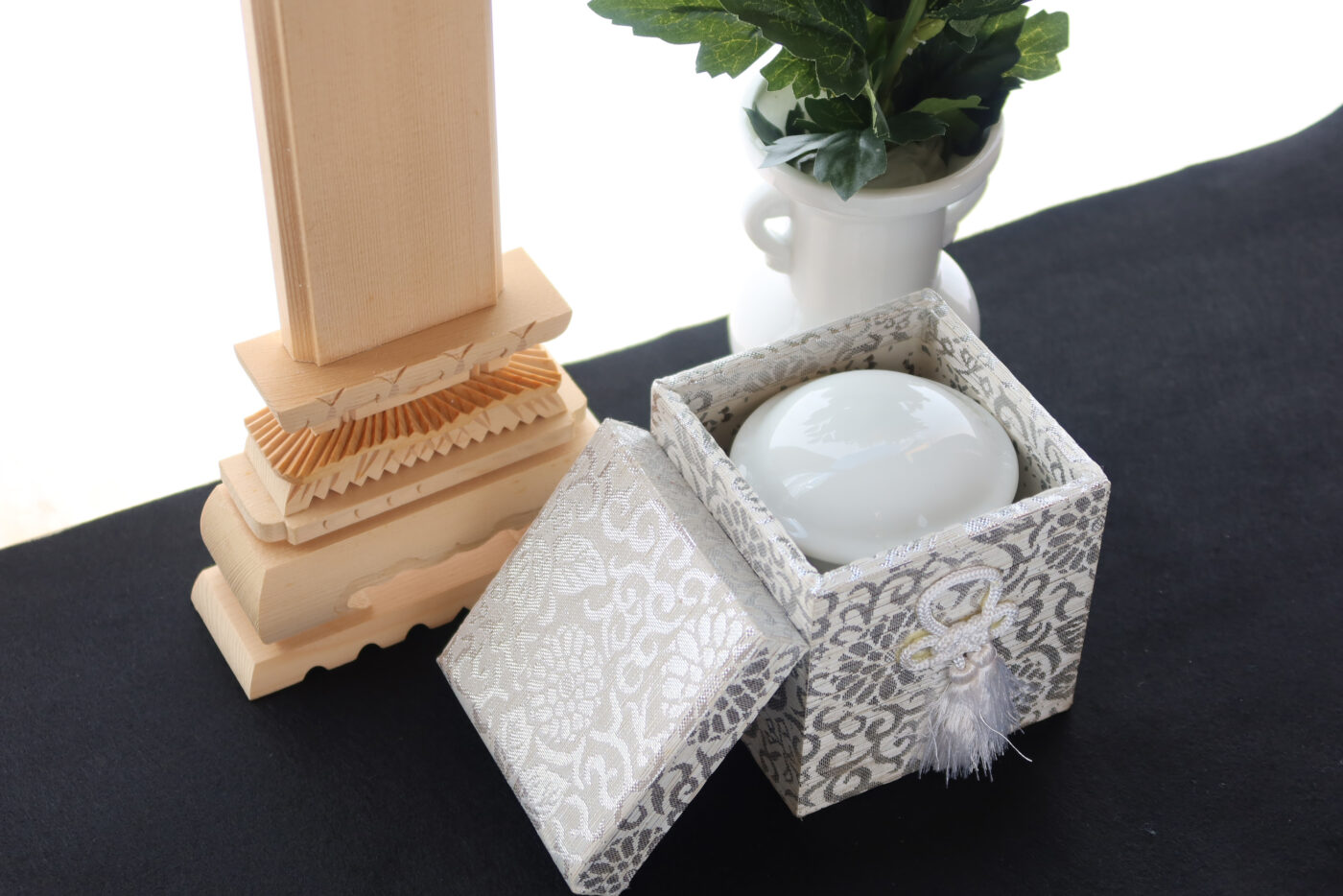 人品骨柄 じんぴんこつがら 人的容貌和體格，人的容貌和體格給人一種可敬的品格的感覺是什麼意思？-日文字典，日文中文