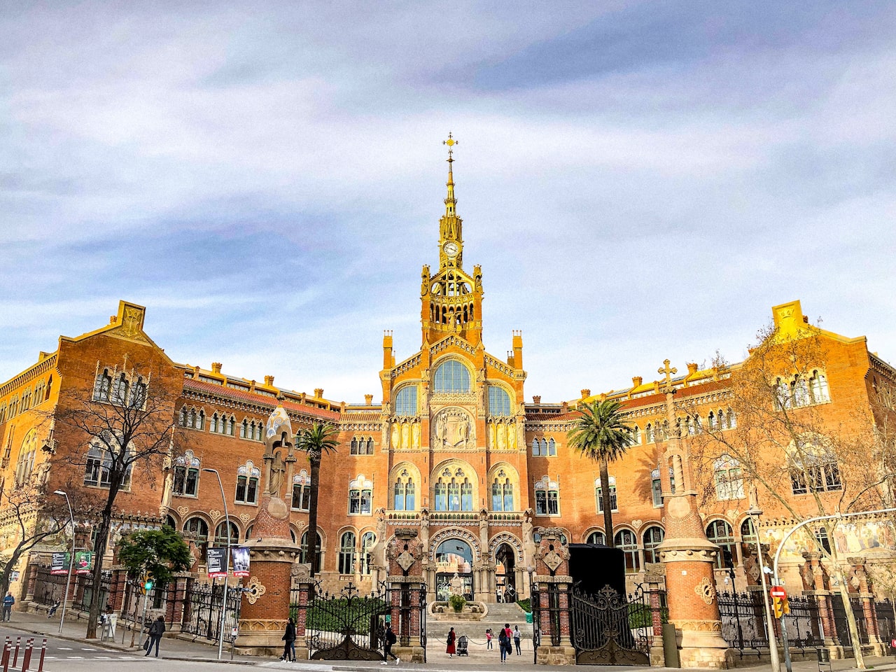 重城病院WORKS株式会社 家所亮二建築設計事務所