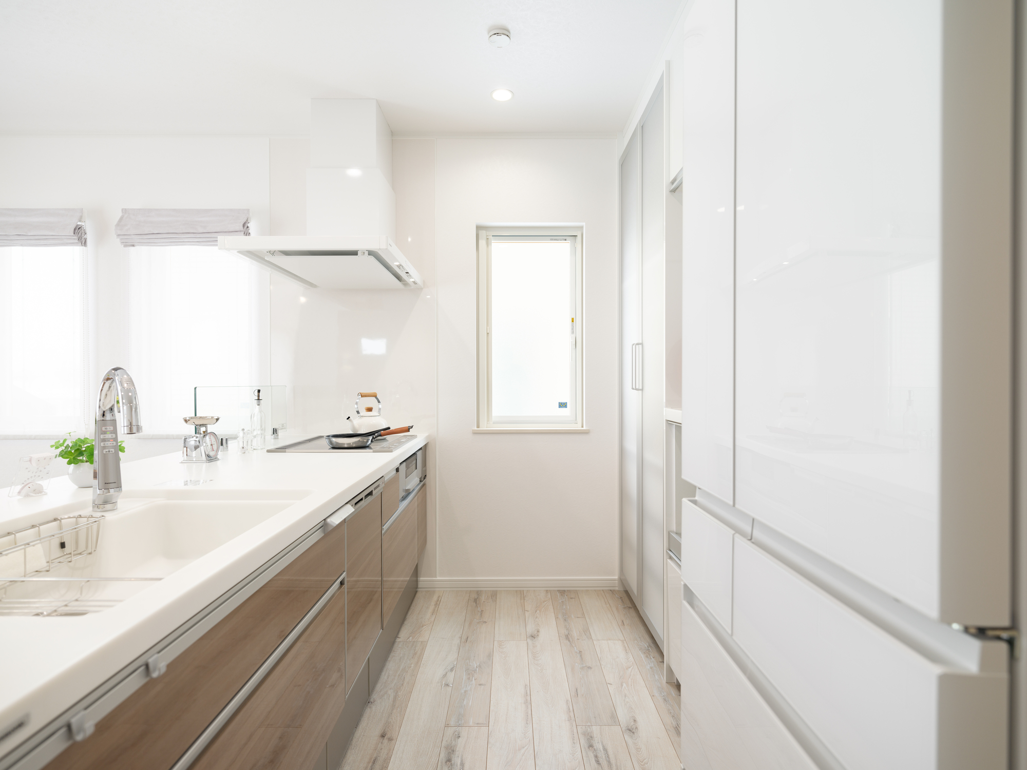 マンションのキッチンリフォームの費用相場。キッチンの種類や選び方、リフォームの注意点を紹介 - リフォームタイムズ SUUMO -リフォーム ・リノベーションのプロが発信する情報