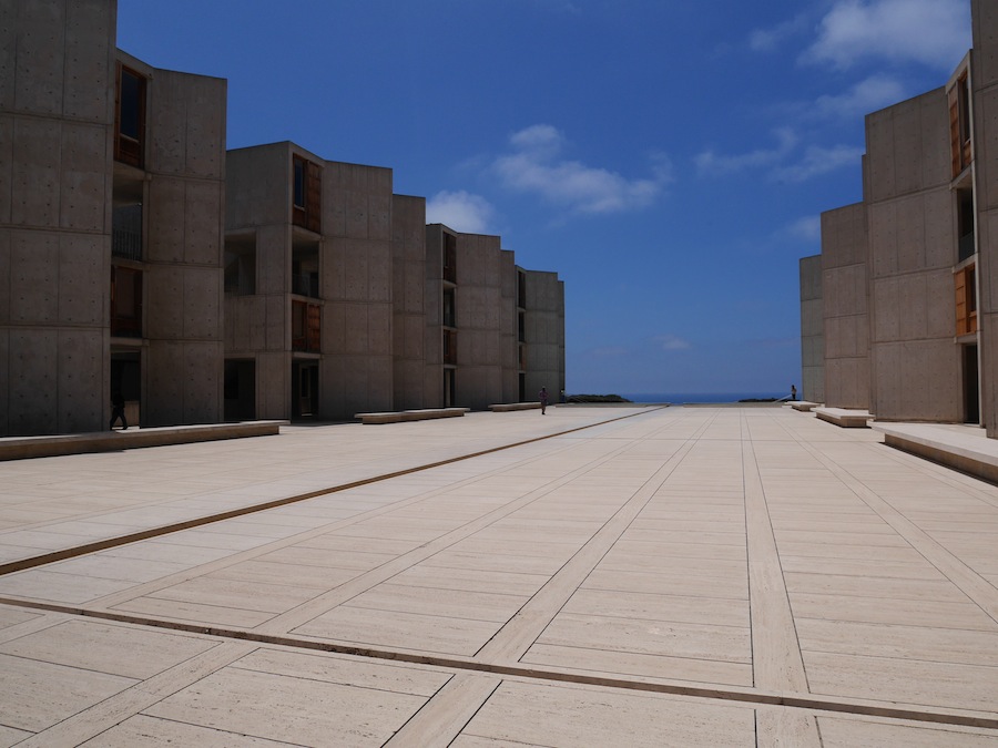 ルイス・カーンのダッカ 壁による2重被膜ミカオ建築館 BLOG - 楽天ブログ